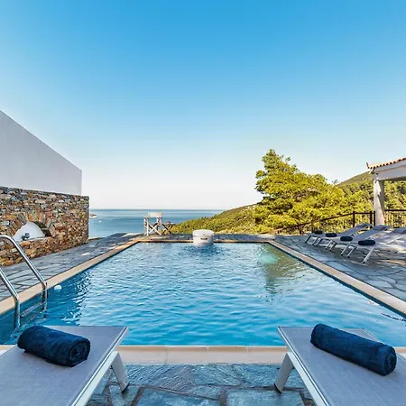 Averto Skopelos Town
