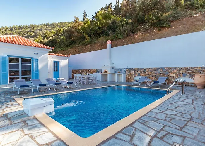 Averto * Skopelos Town